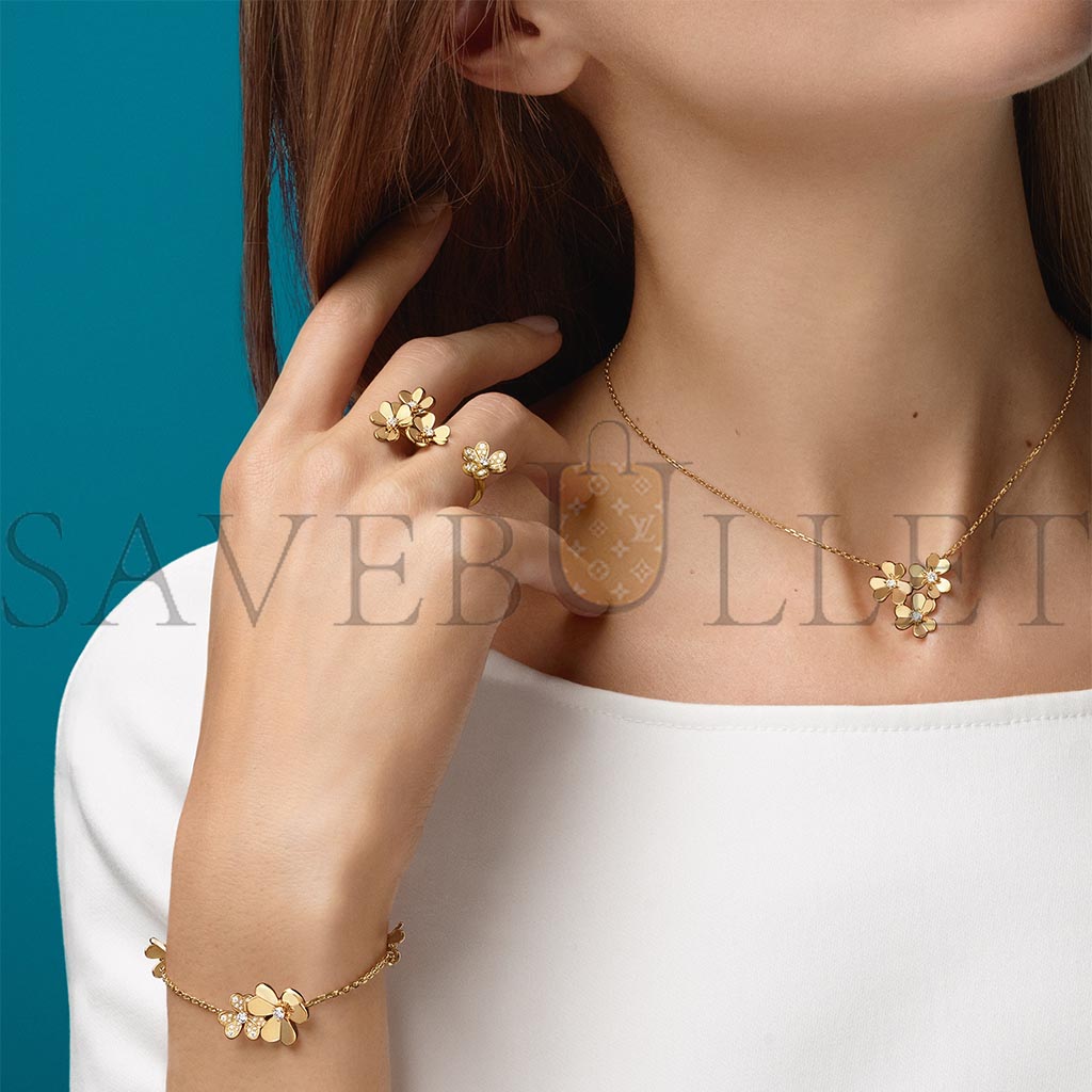 v*n cl*f arpels frivole pendant, 3 flowers, mini model - yellow gold, Di*m*nd  vcarp2du00